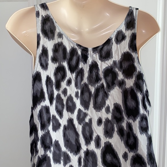 Old Navy Rayon print Tank Sz L women’s - Picture 3 of 5